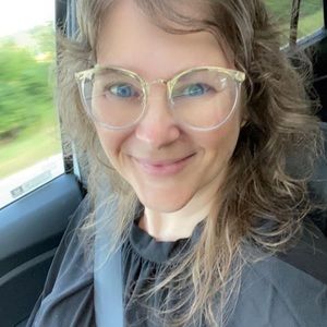 Meet your Posher, Sarah